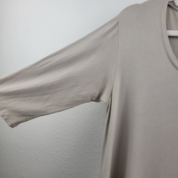 Patricia Woods Pour Filly + Colt Beige Tan Top With Crochet Detail Size Small - Picture 5 of 15